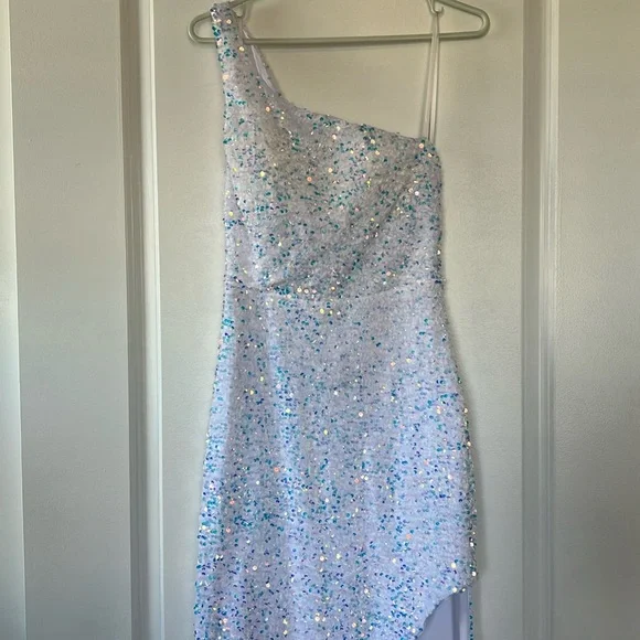 cute dress brands Sugarlips Short Sleeve Hanky Hem Floral Midi Dress